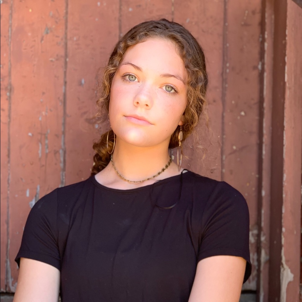 Meet your Posher, Molly